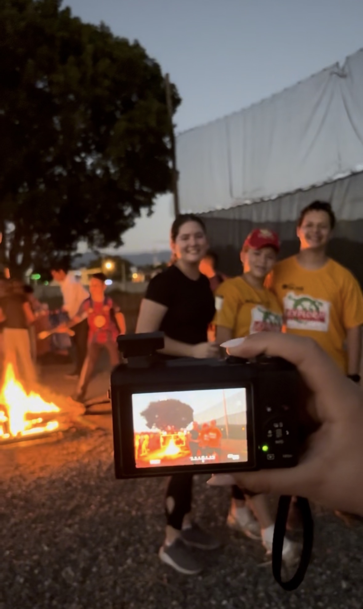 Momento de aventura y convivencia en Campamento Explora
